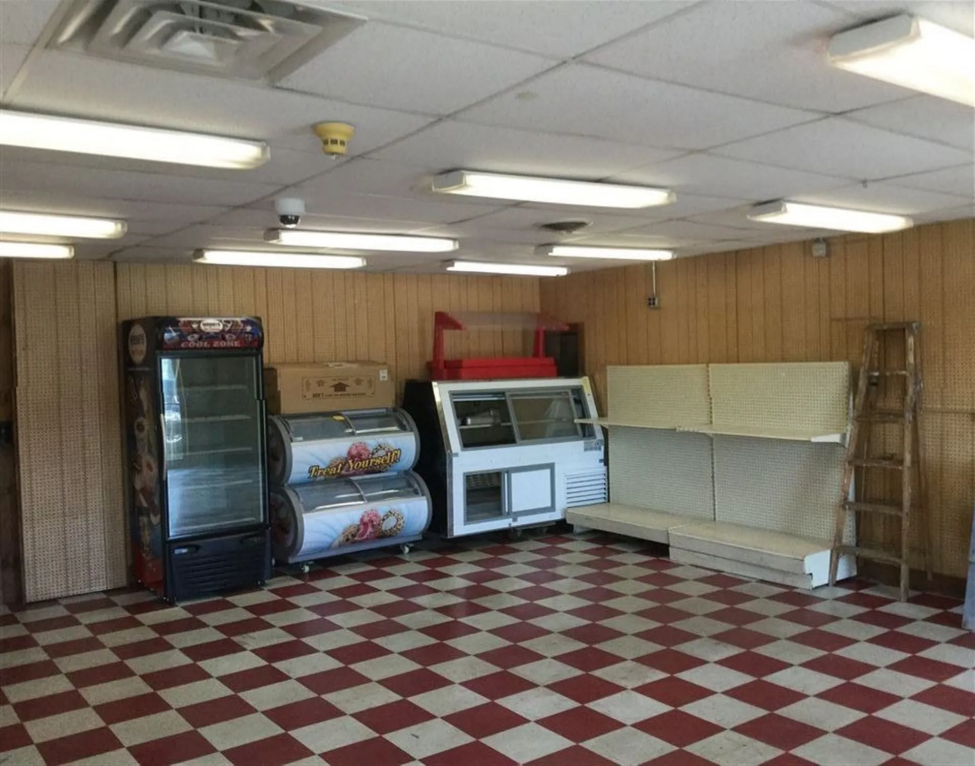 2345 White Mountain Highway Ossipee NH 03890