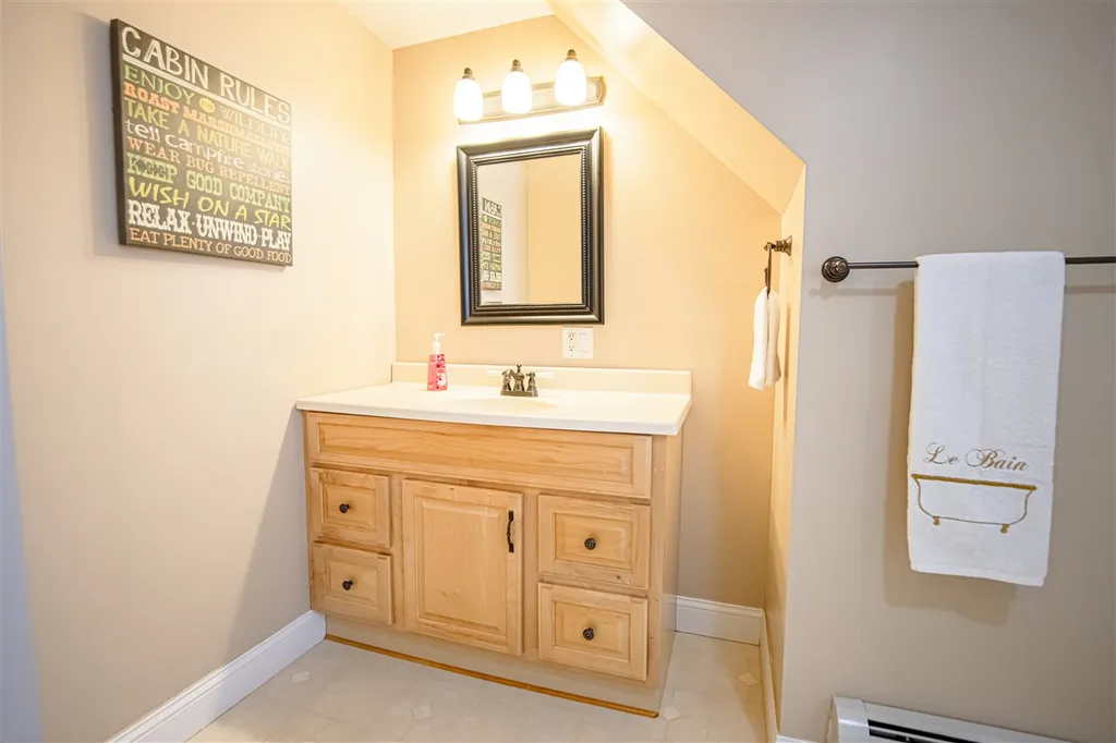 7 Pointe Sewall Road Wolfeboro NH 03894