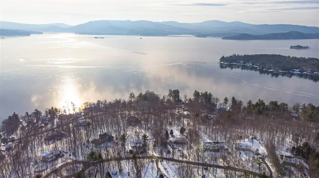 7 Pointe Sewall Road Wolfeboro NH 03894