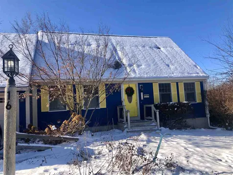 16 Cobble Hill Drive Dover NH 03820
