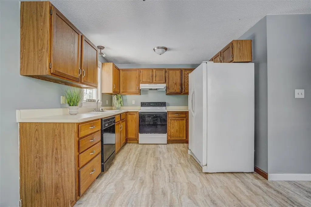 373 Clinton Road Antrim NH 03440