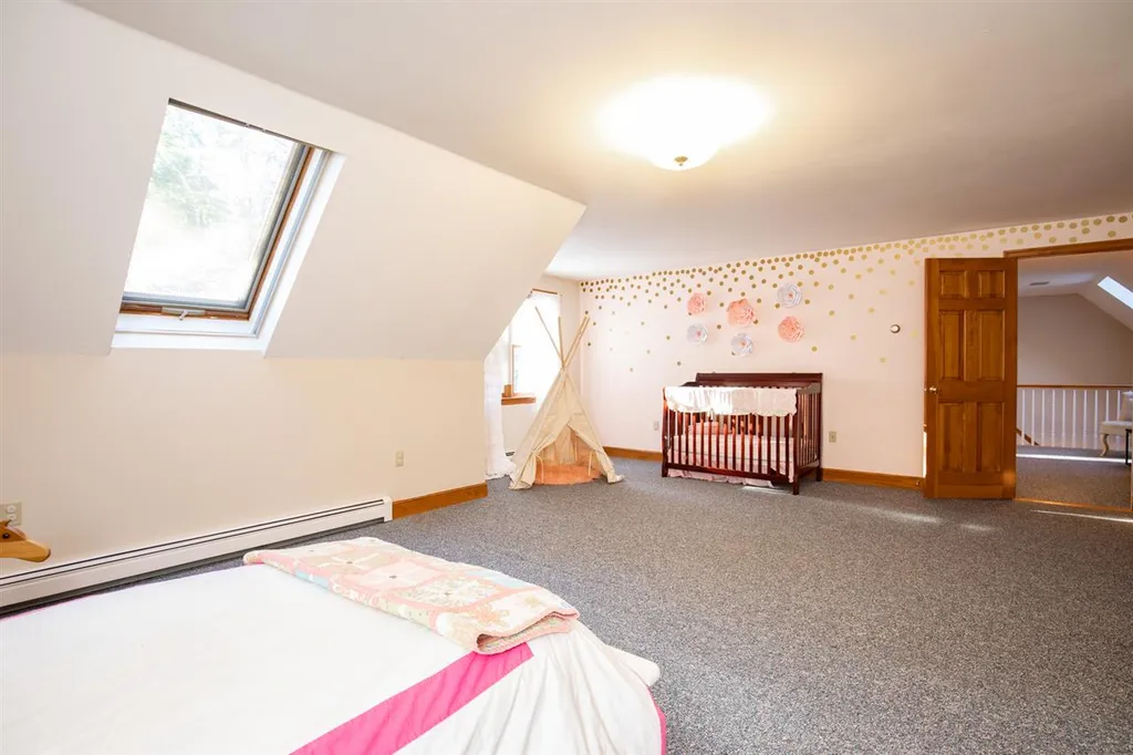 30 Goss Road North Hampton NH 03862