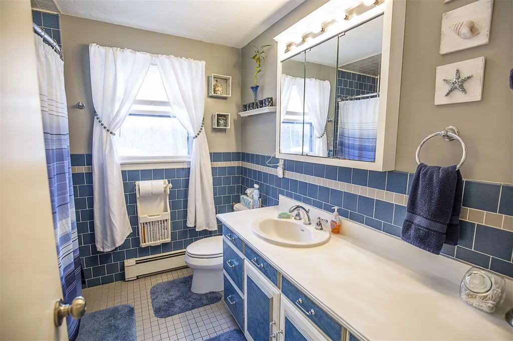 469 Clinton Street Concord NH 03301