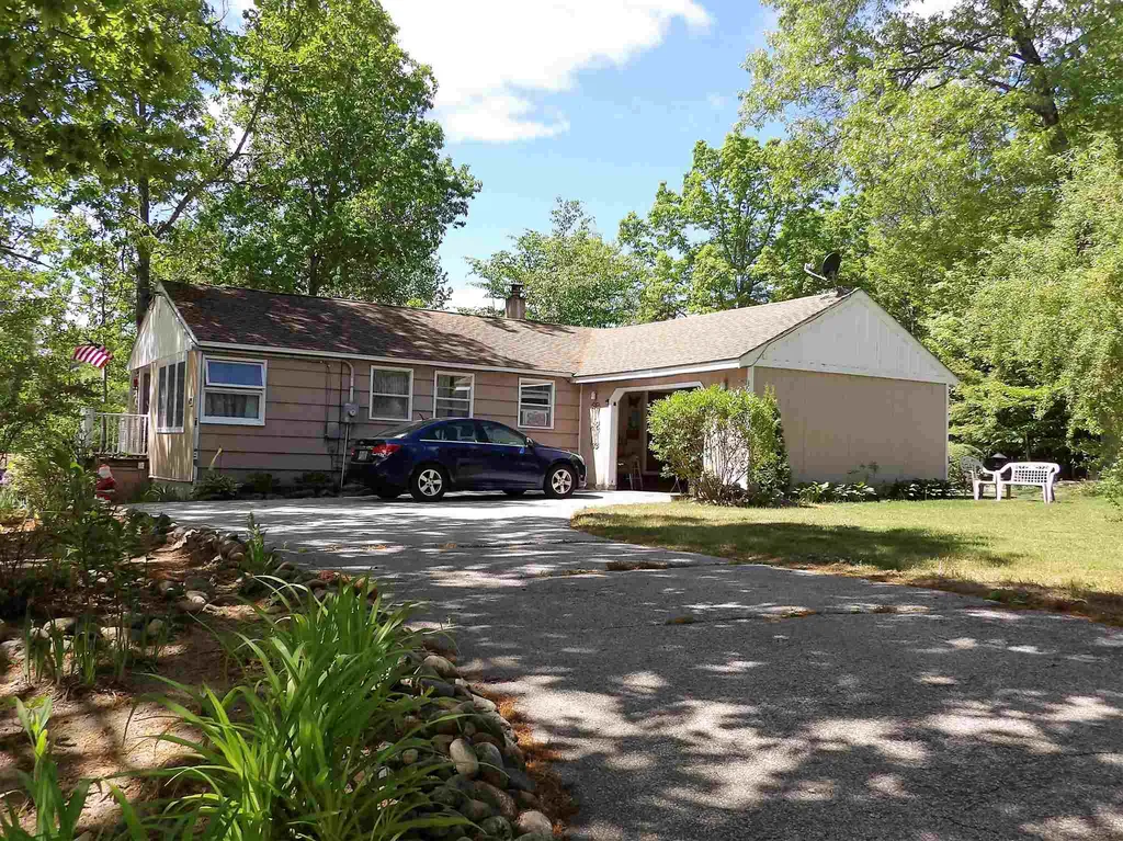 439 Deer Meadow Road Webster NH 03303
