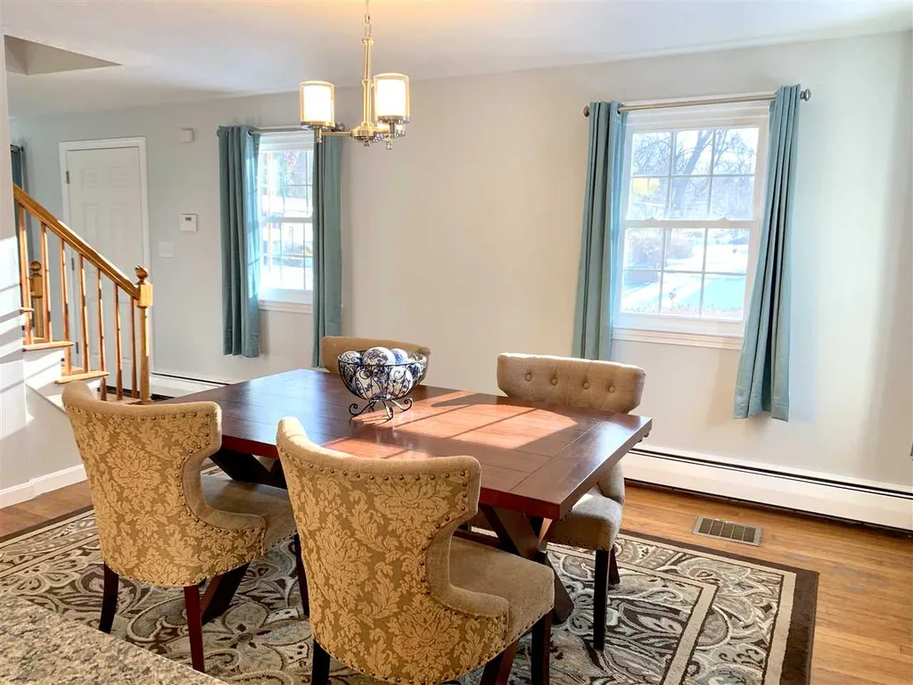 12 Paul Avenue Derry NH 03038