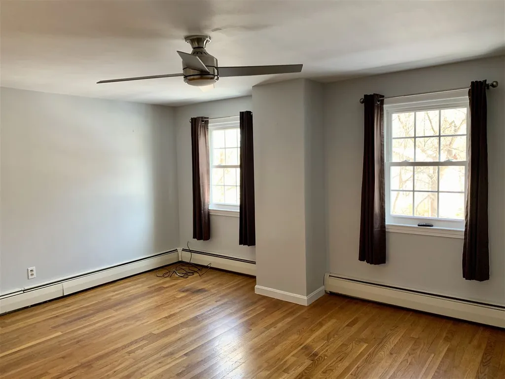 12 Paul Avenue Derry NH 03038