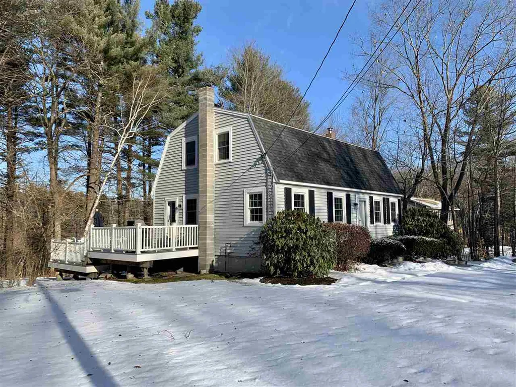 12 Paul Avenue Derry NH 03038