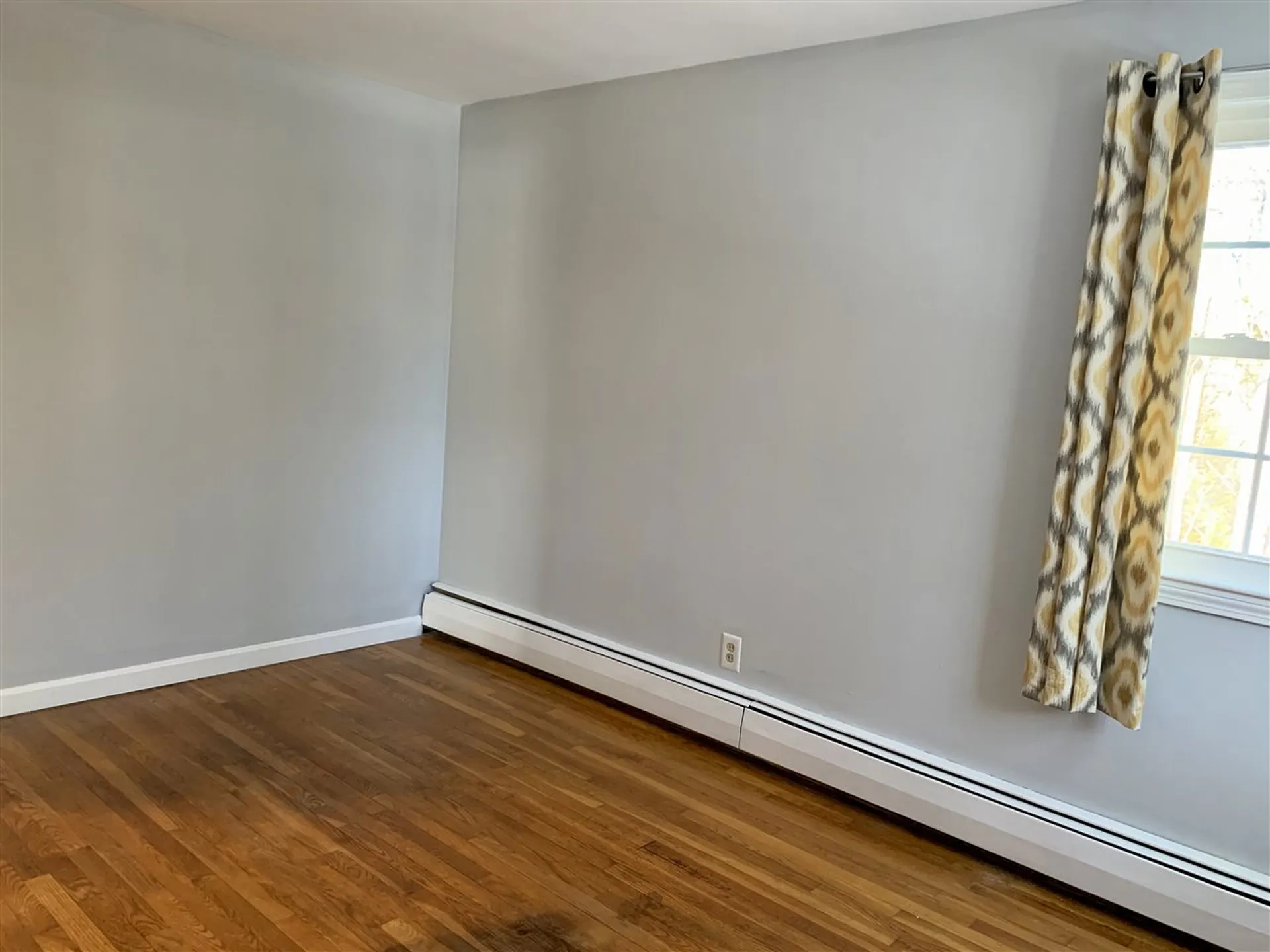 12 Paul Avenue Derry NH 03038