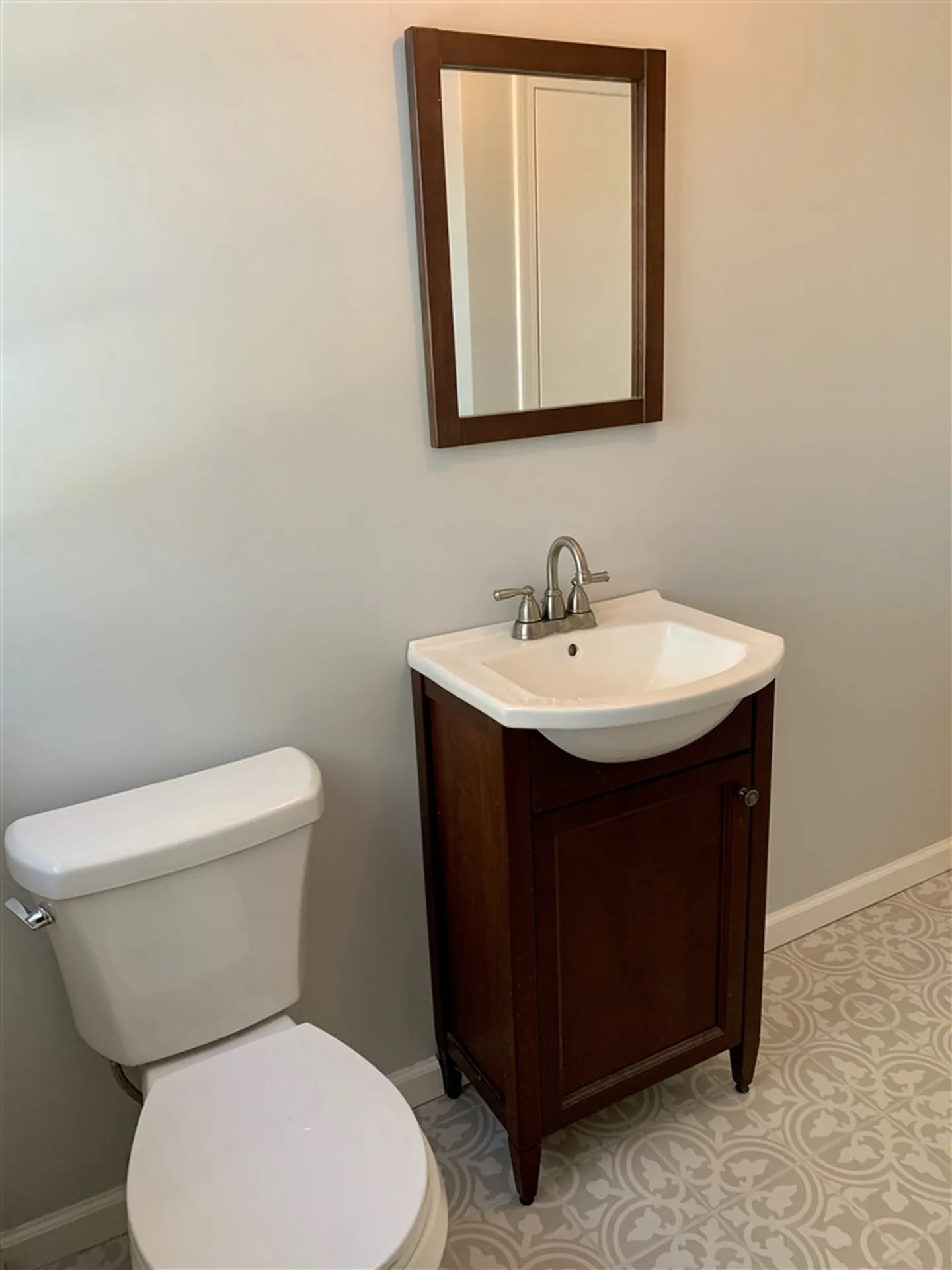 12 Paul Avenue Derry NH 03038