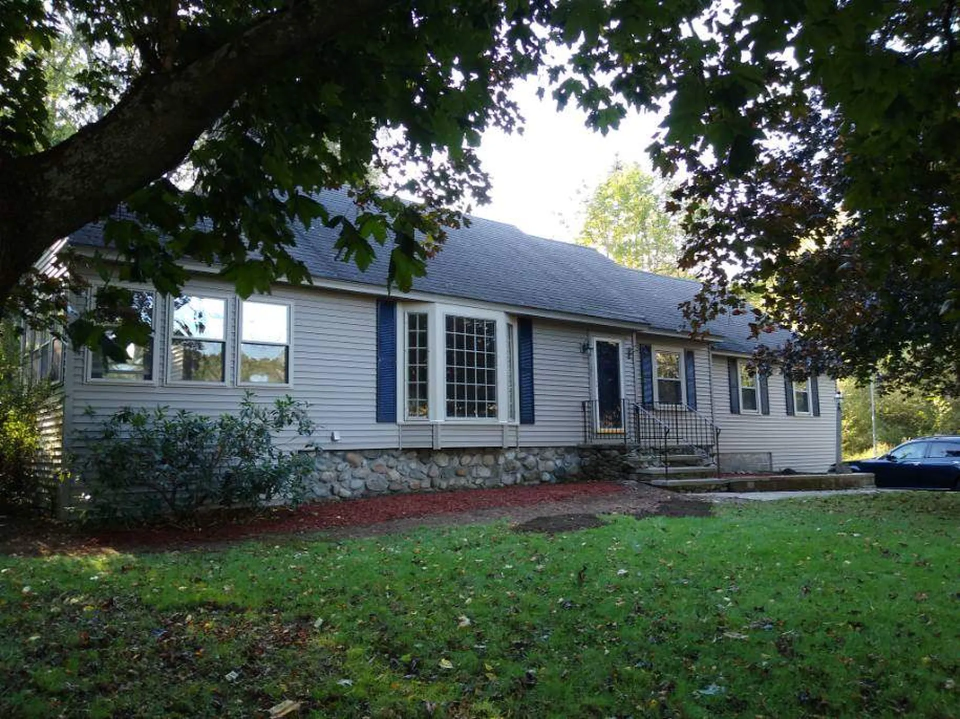 21 Lake Street Salem NH 03079