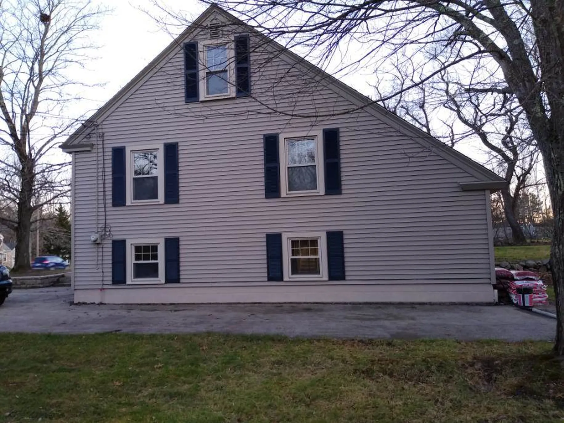21 Lake Street Salem NH 03079