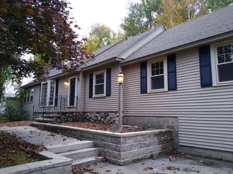 21 Lake Street Salem NH 03079
