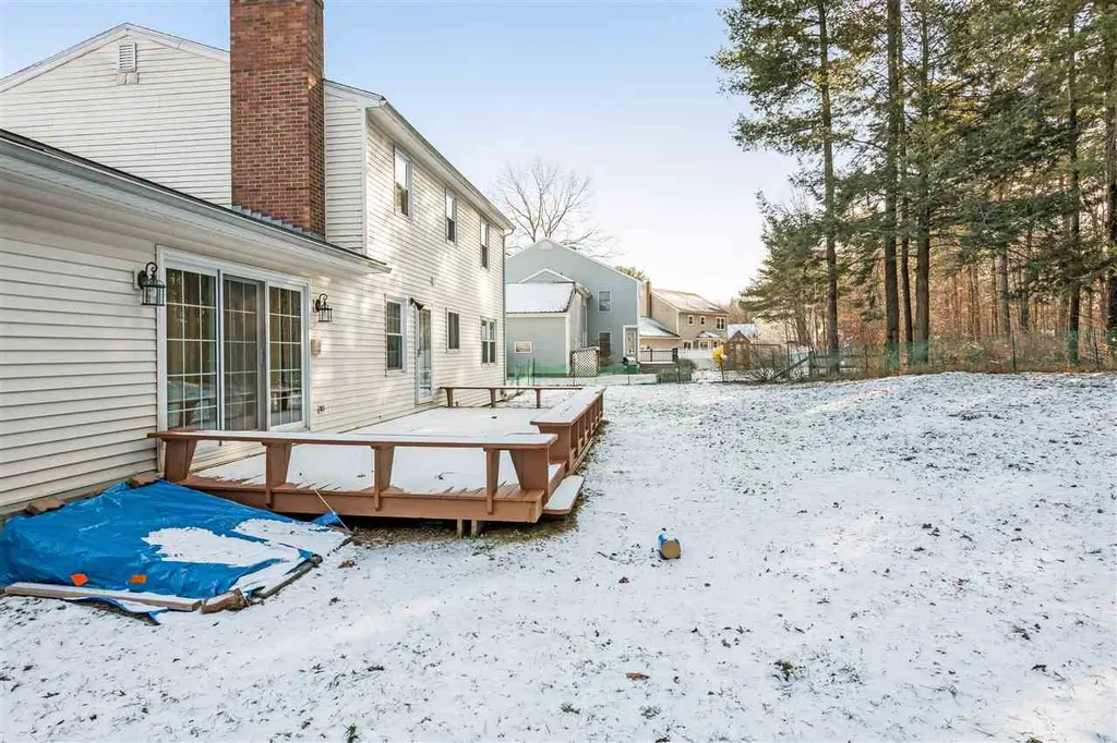 93 North Harbor Road Colchester VT 05446