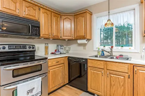 93 North Harbor Road Colchester VT 05446