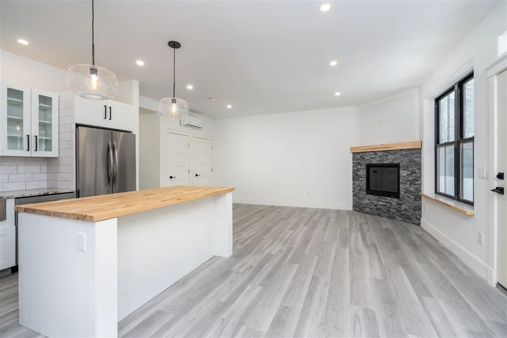 82 Hill Street Stowe VT 05672