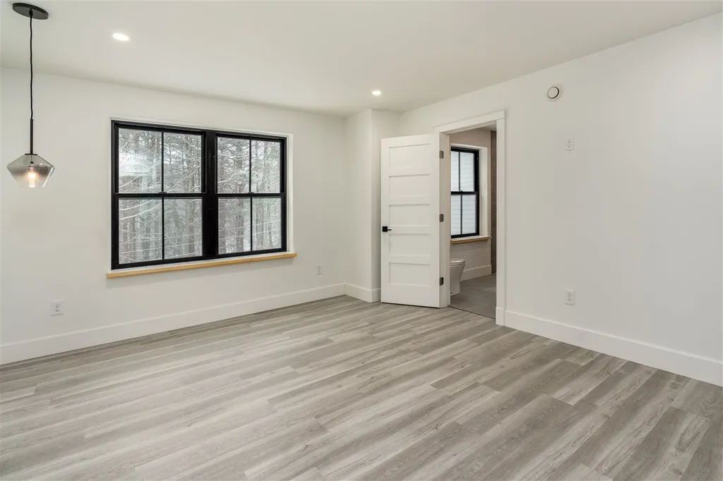 82 Hill Street Stowe VT 05672