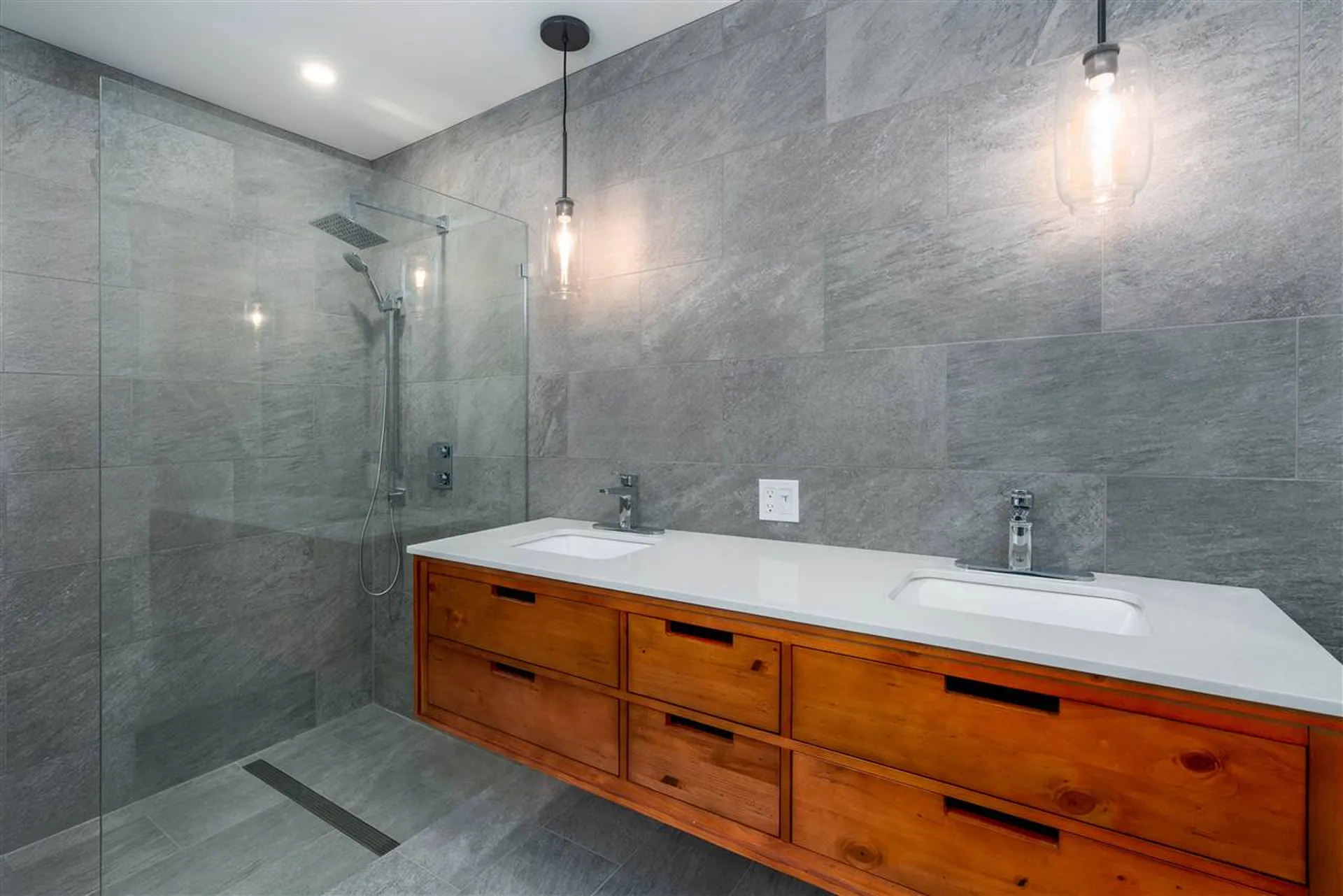 82 Hill Street Stowe VT 05672
