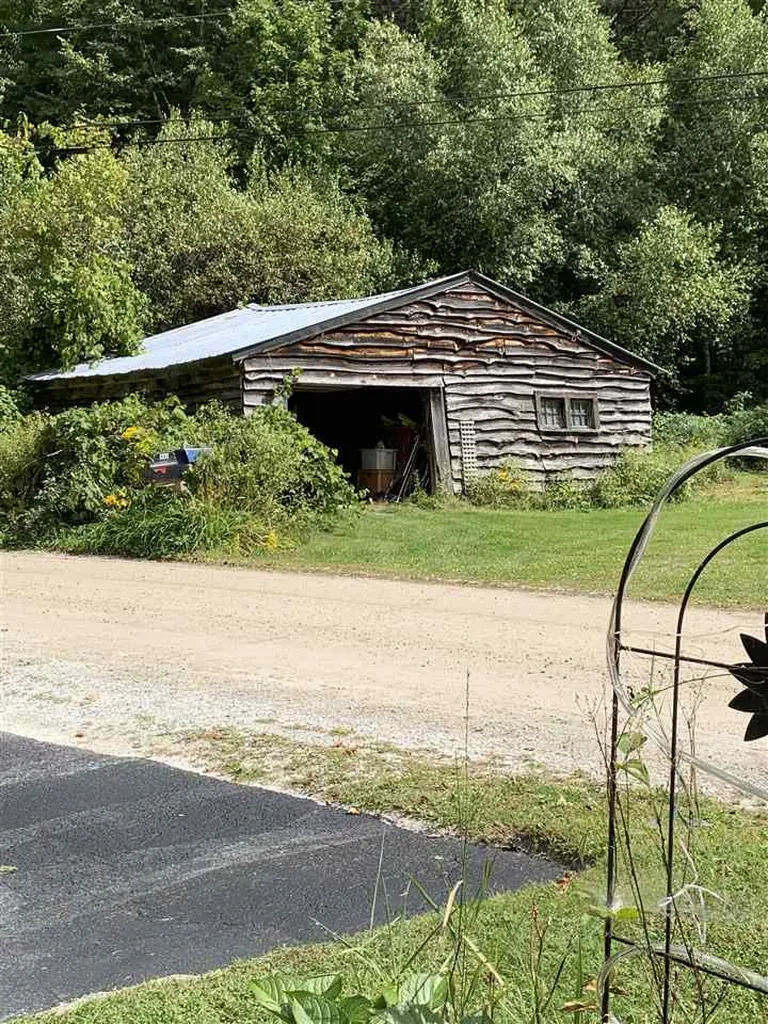 445 Creed Hill Road Pittsford VT 05763