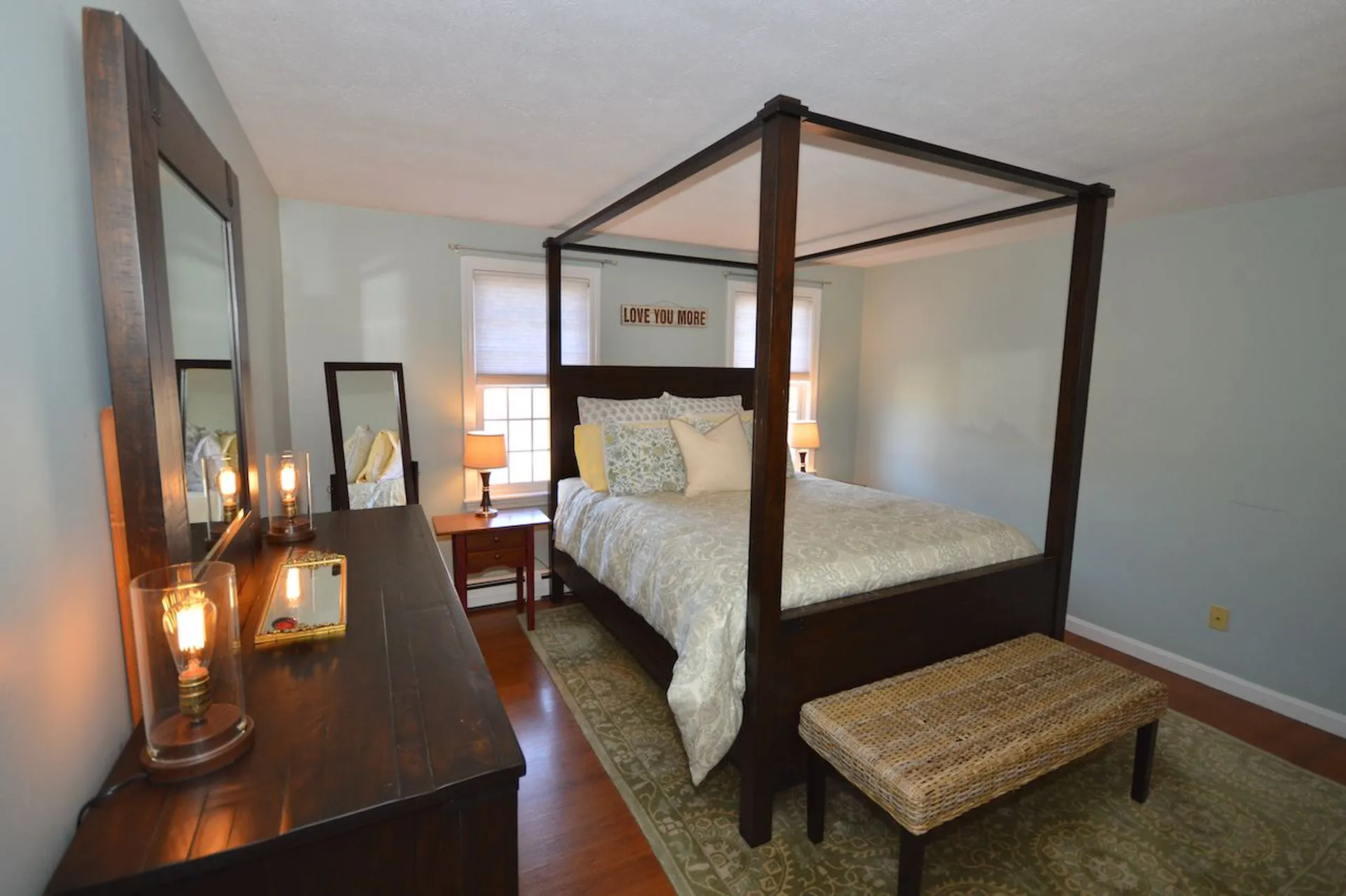 31 Rolling Ridge Road Londonderry NH 03053