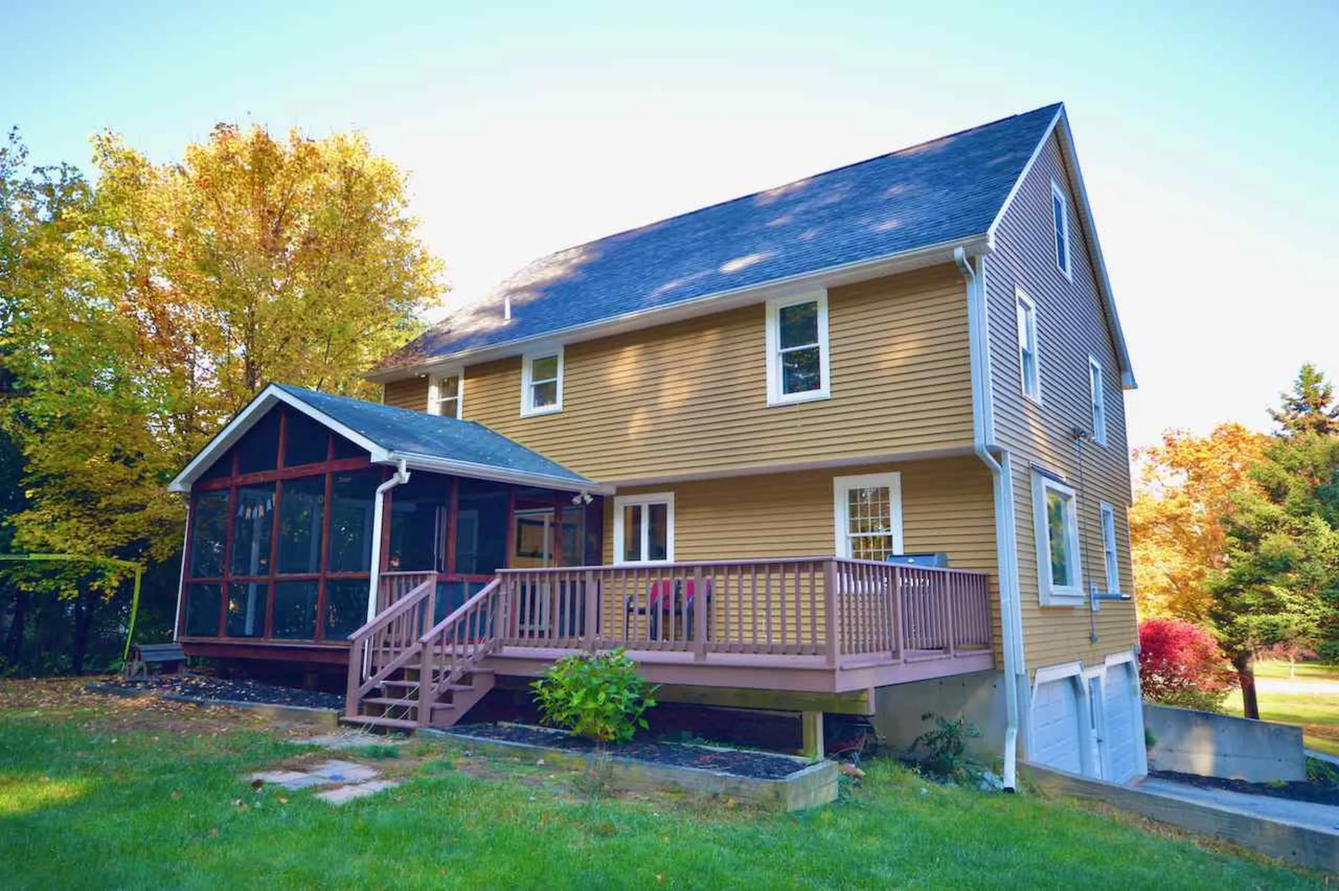 31 Rolling Ridge Road Londonderry NH 03053