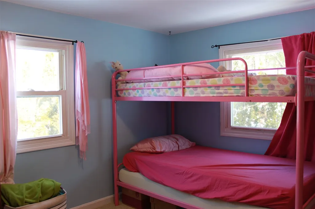 26 Ponderosa Avenue Nashua NH 03062