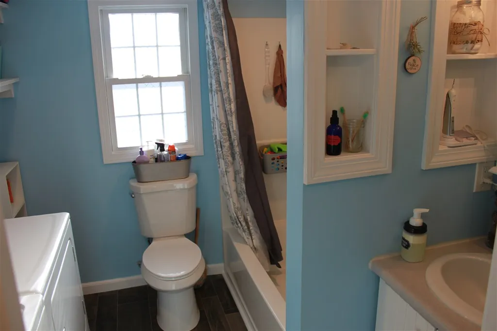 26 Ponderosa Avenue Nashua NH 03062