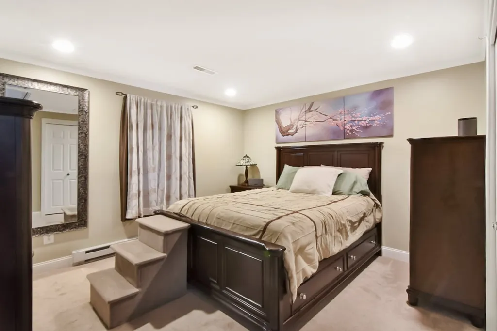 14 Huckleberry Road Raymond NH 03077