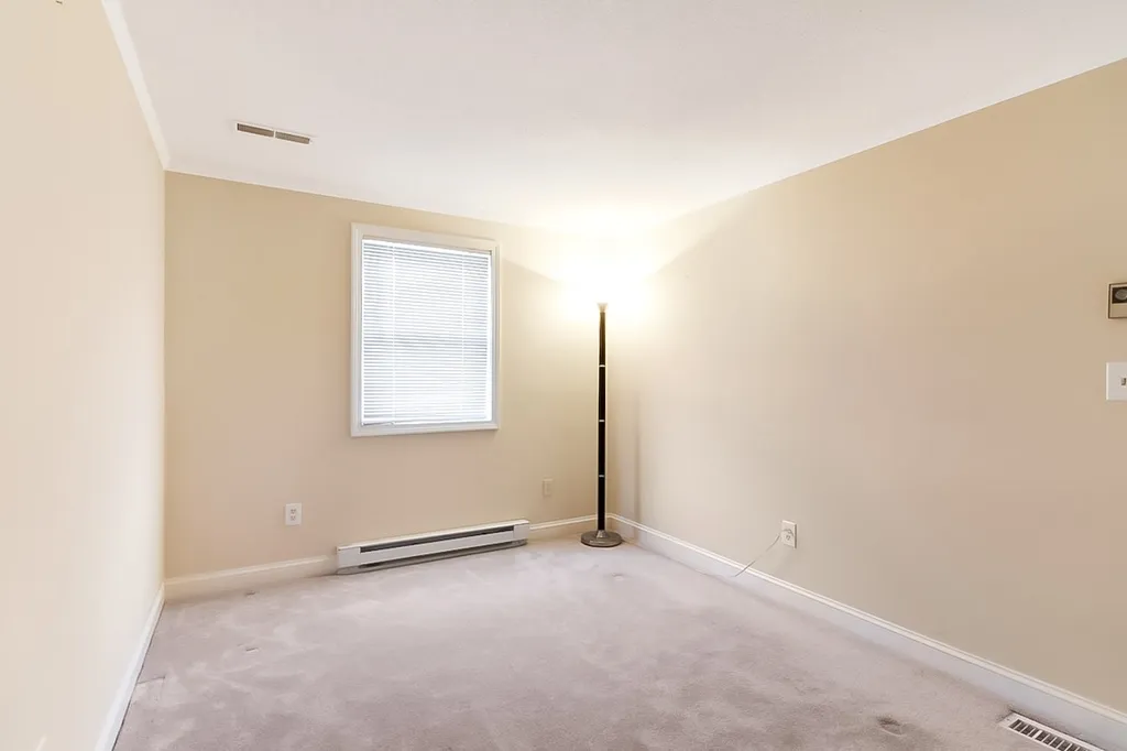 14 Huckleberry Road Raymond NH 03077