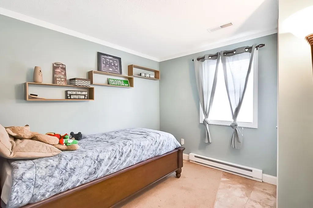 14 Huckleberry Road Raymond NH 03077