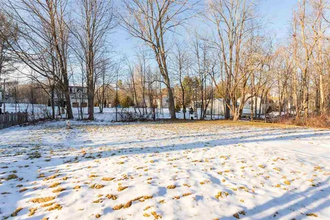 4 Yvonne Street Rochester NH 03867
