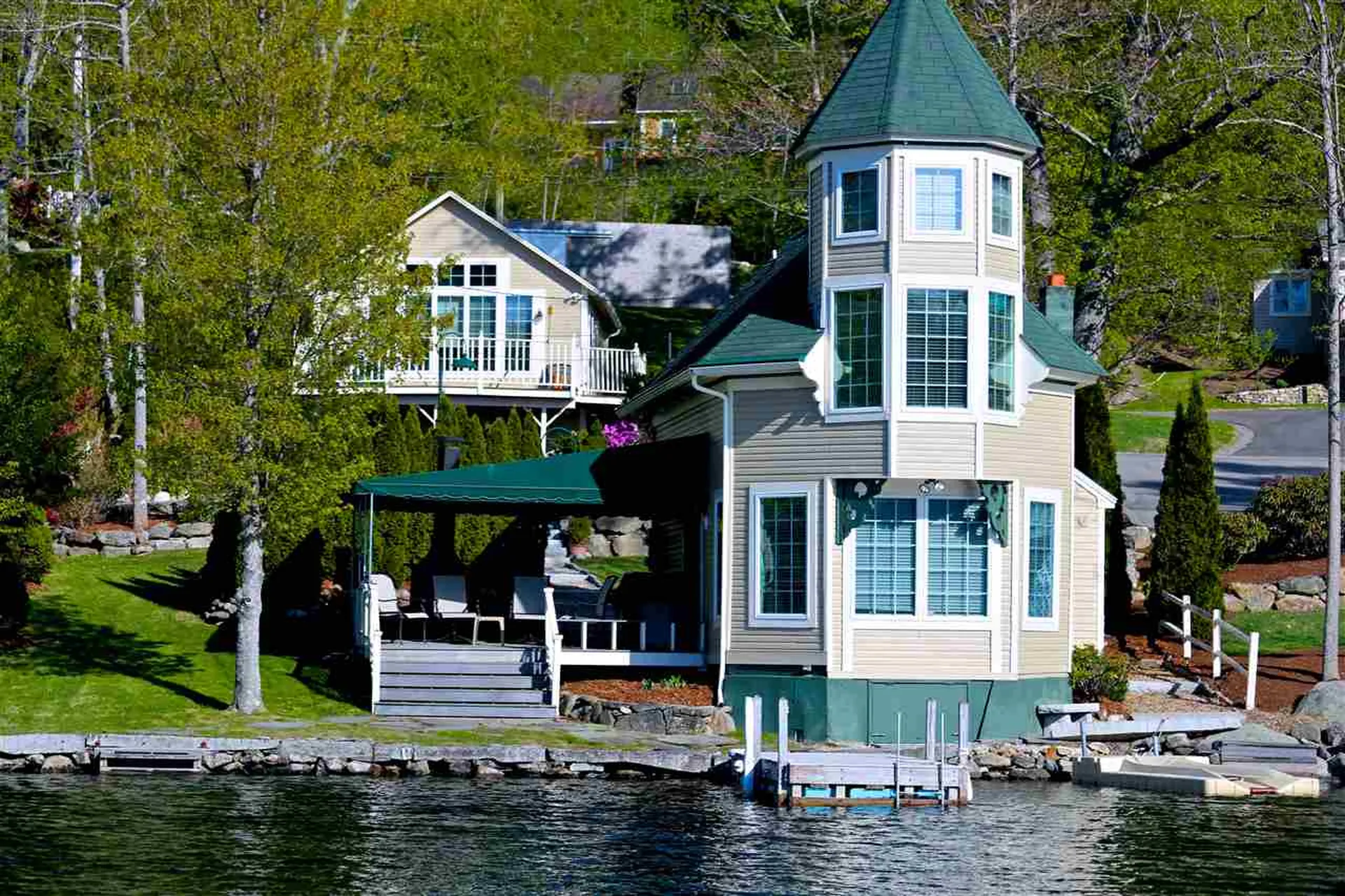 45-47 Lake Avenue Sunapee NH 03782