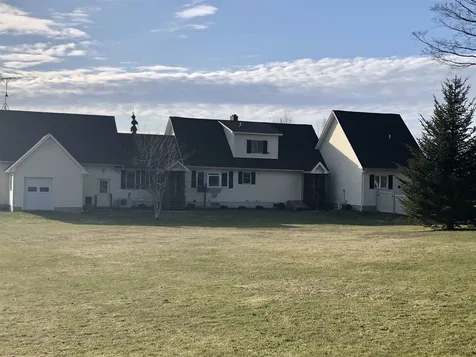 250 Foxwood Lane Derby VT 05829