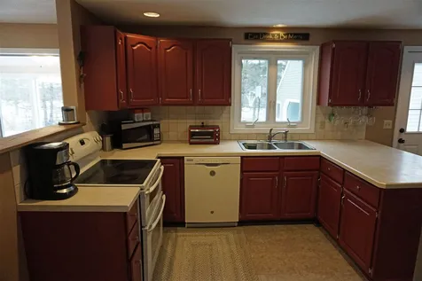 43 Evans Circle Keene NH 03431