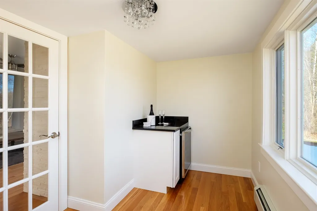 987 Alewive Road Kennebunk ME 04043