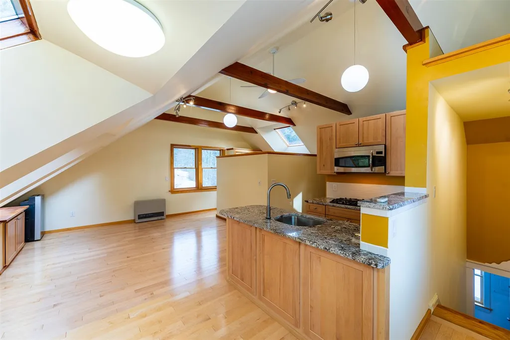 23 River Road Hanover NH 03755