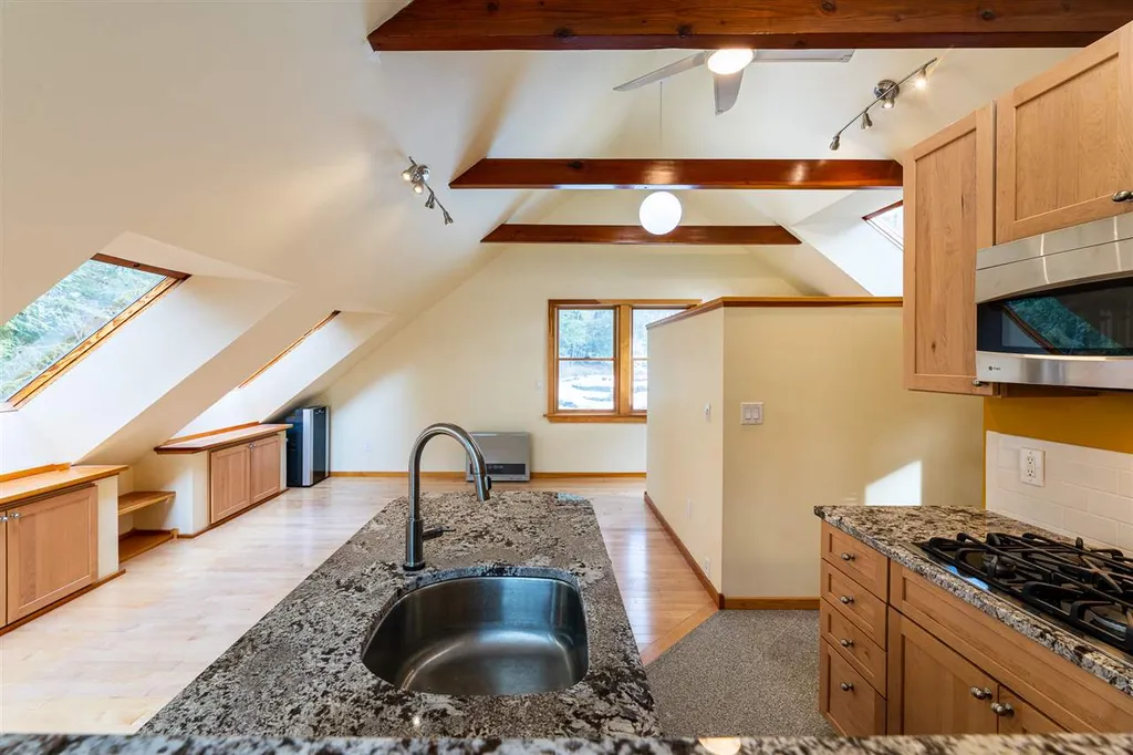23 River Road Hanover NH 03755