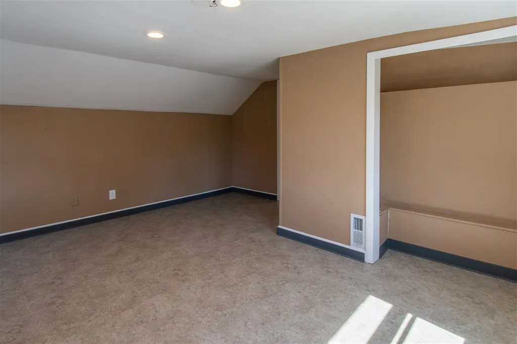385 Daniel Webster Highway Merrimack NH 03054
