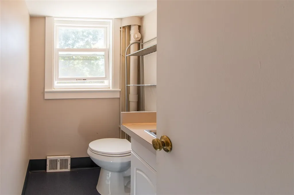 385 Daniel Webster Highway Merrimack NH 03054