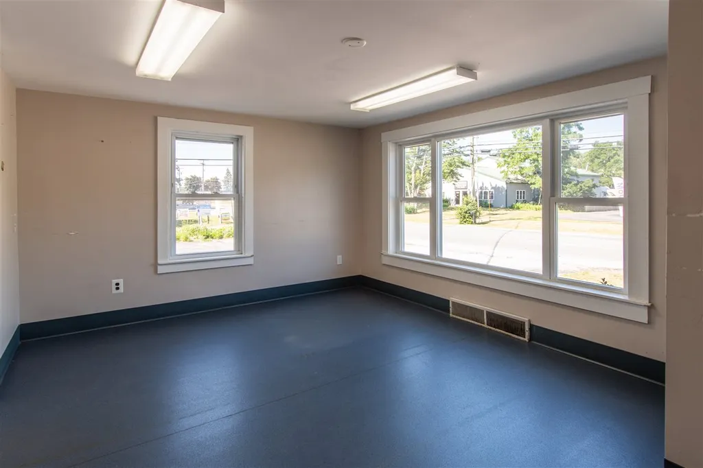 385 Daniel Webster Highway Merrimack NH 03054