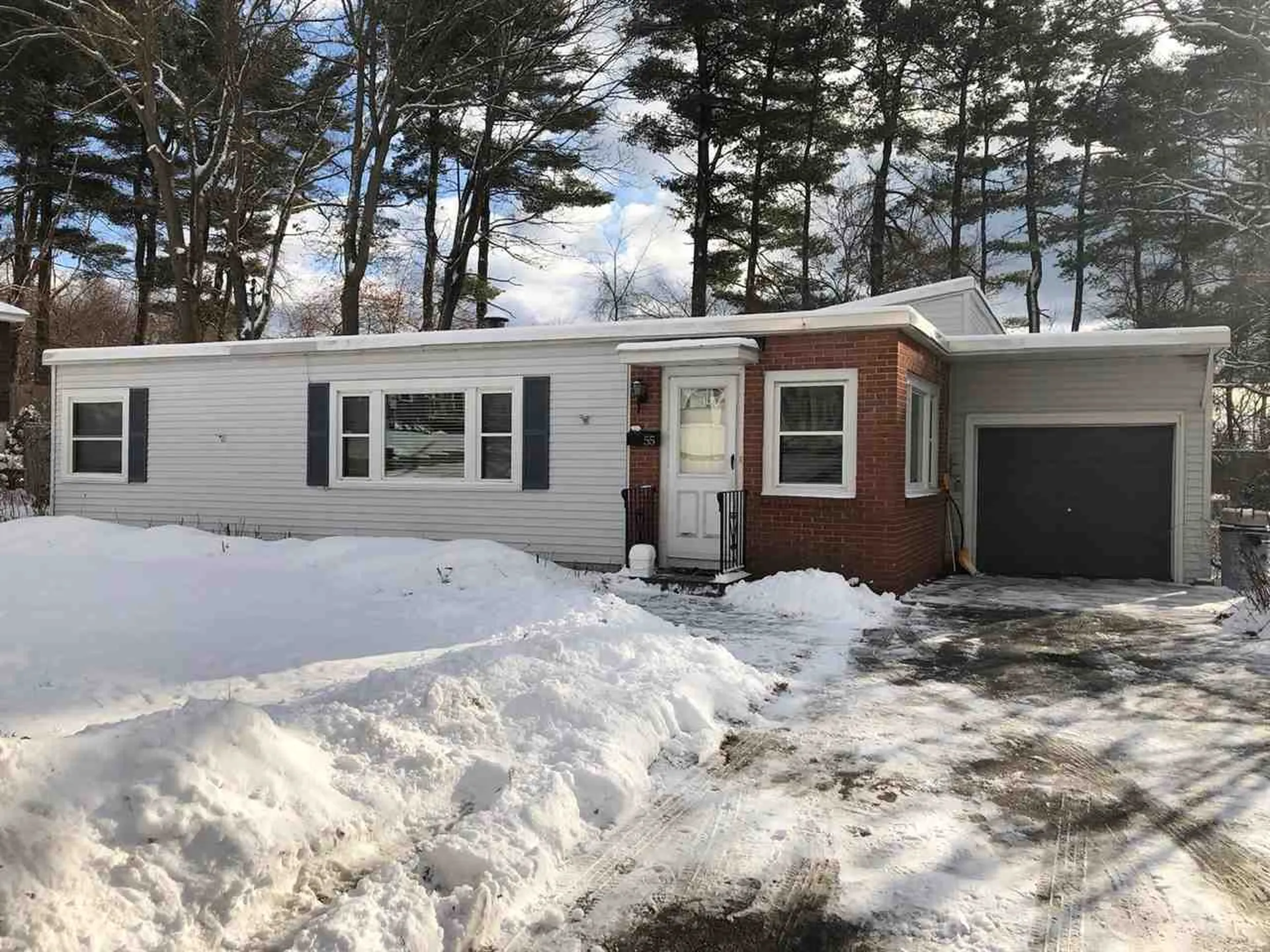 55 Seames Drive Manchester NH 03103