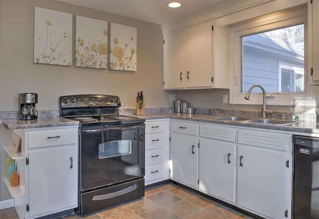 9 Liberty Lane Keene NH 03431