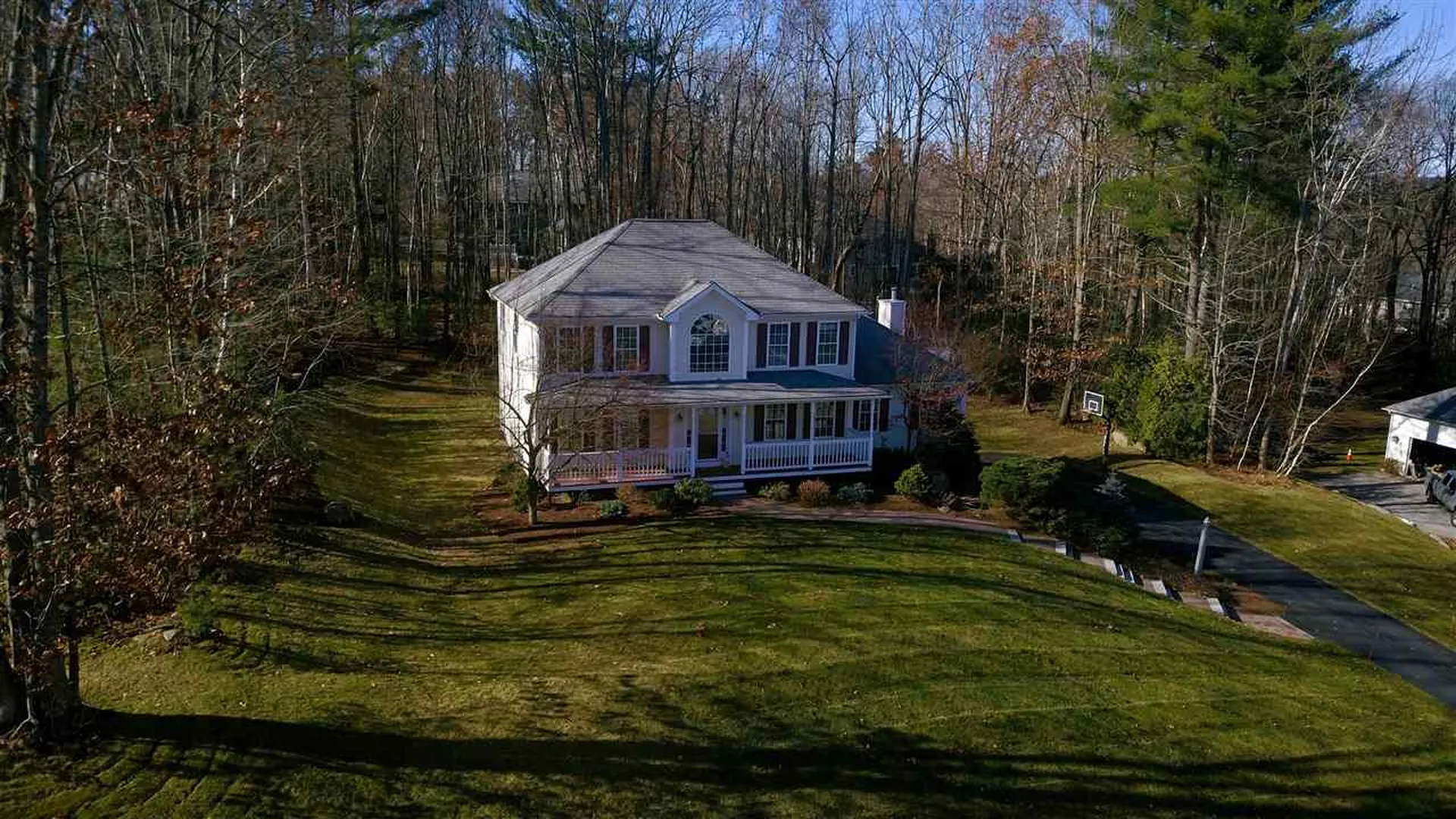 6 Sunburst Lane Hooksett NH 03106