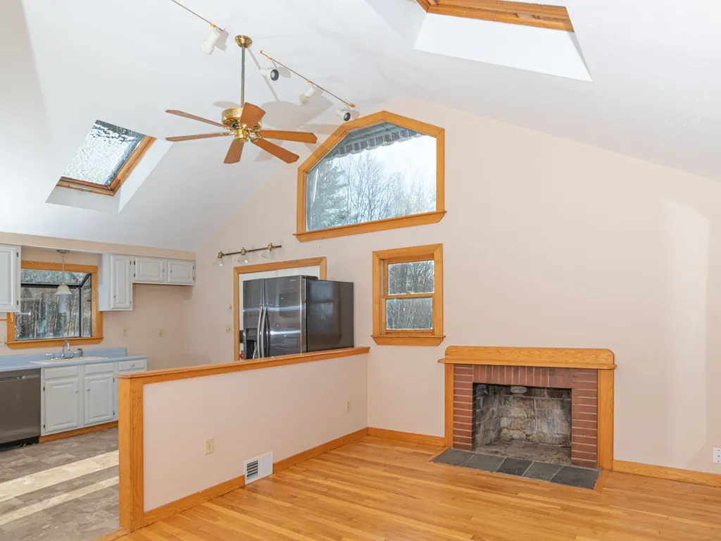 226 Country Club Road Gilford NH 03249