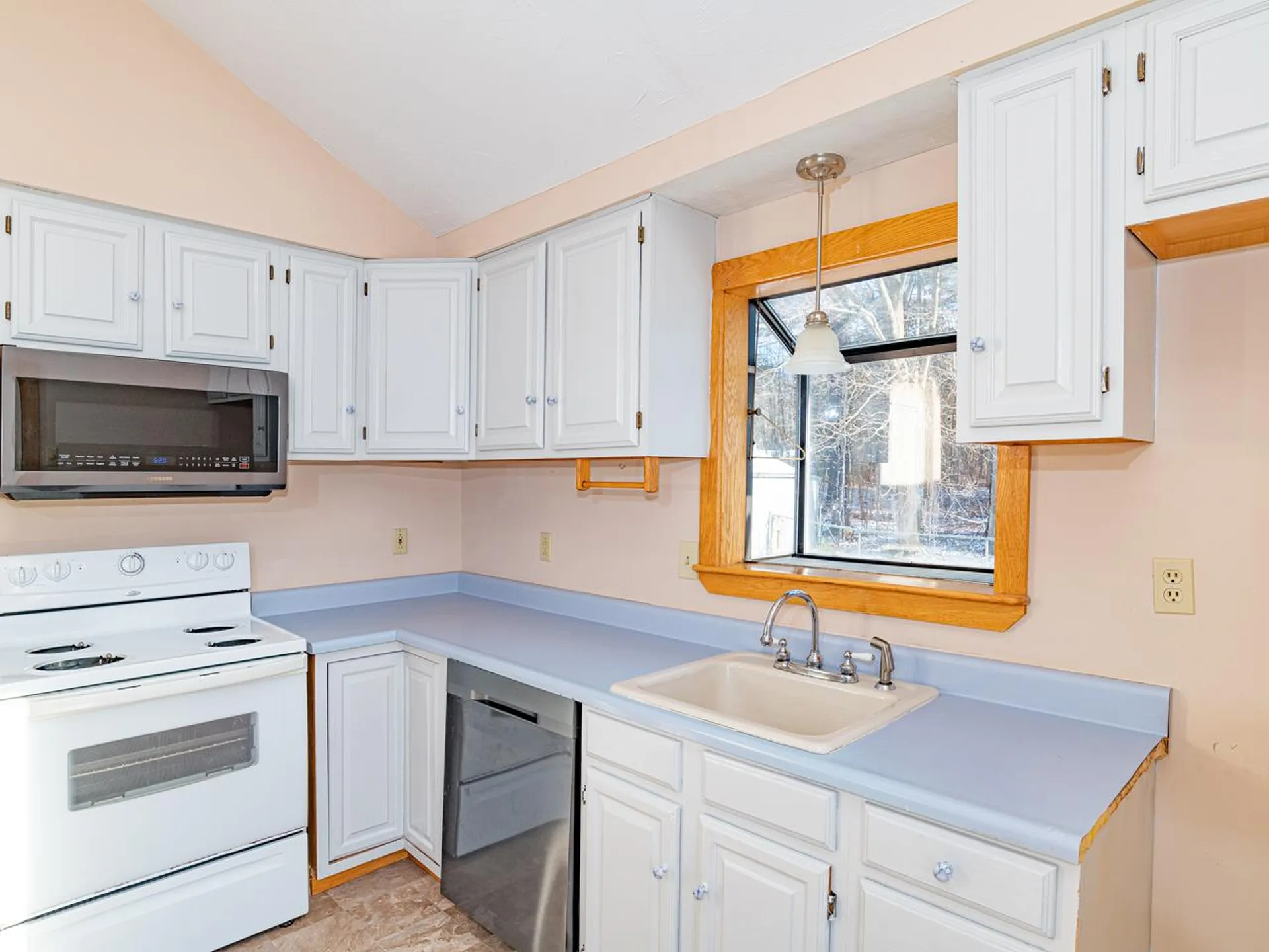 226 Country Club Road Gilford NH 03249