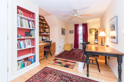 4 Ashland Street Portsmouth NH 03801