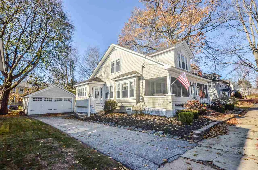 152 N Adams Street Manchester NH 03104