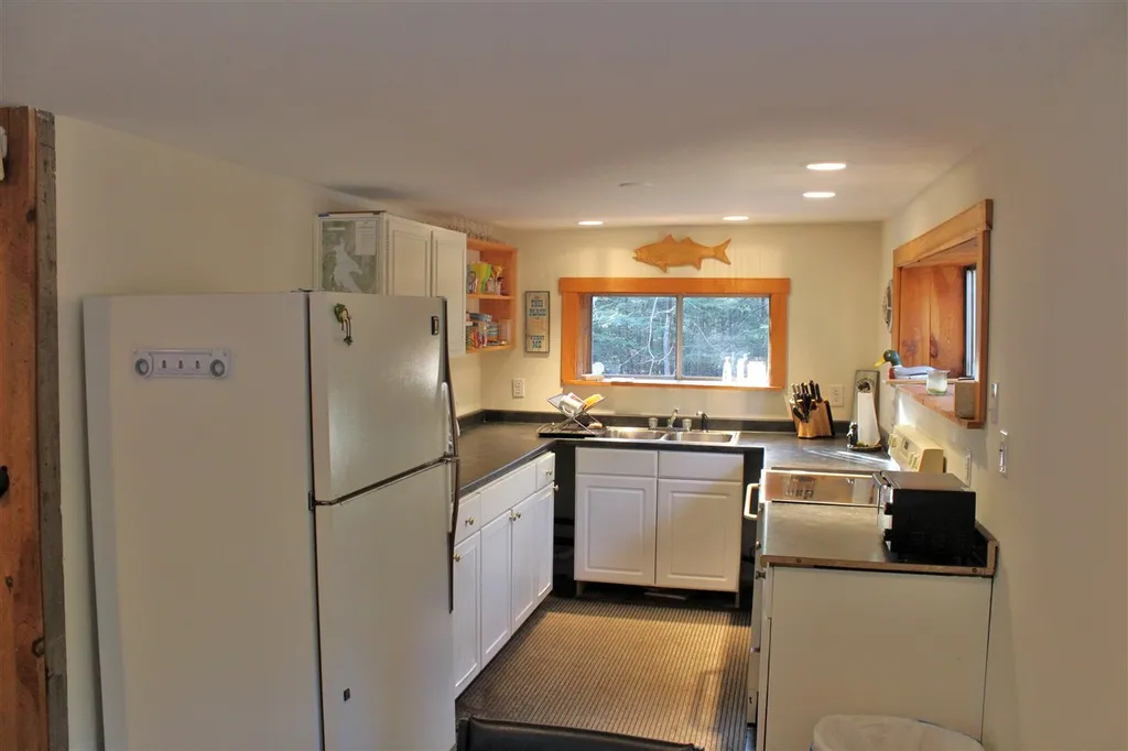 34 Brookside Lane Danbury NH 03230