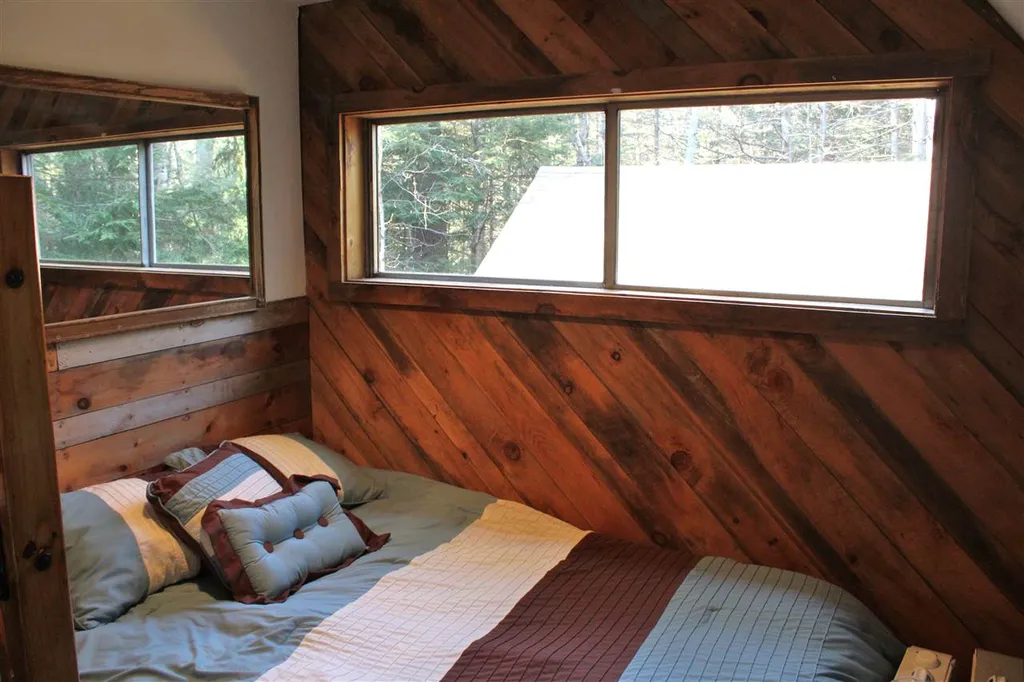 34 Brookside Lane Danbury NH 03230