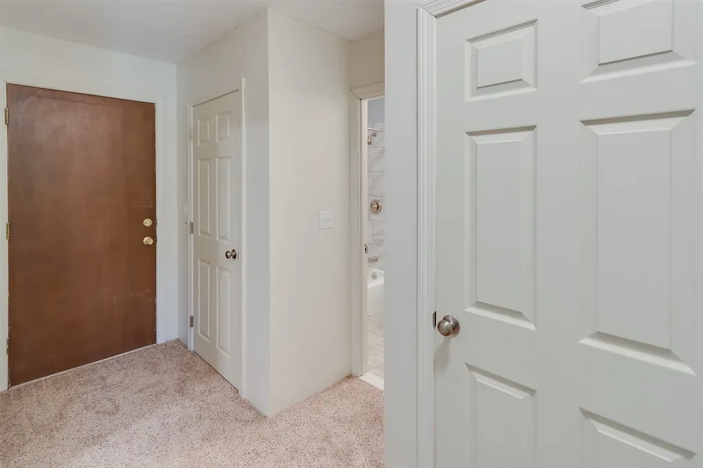 14 Strawberry Bank Road Nashua NH 03062