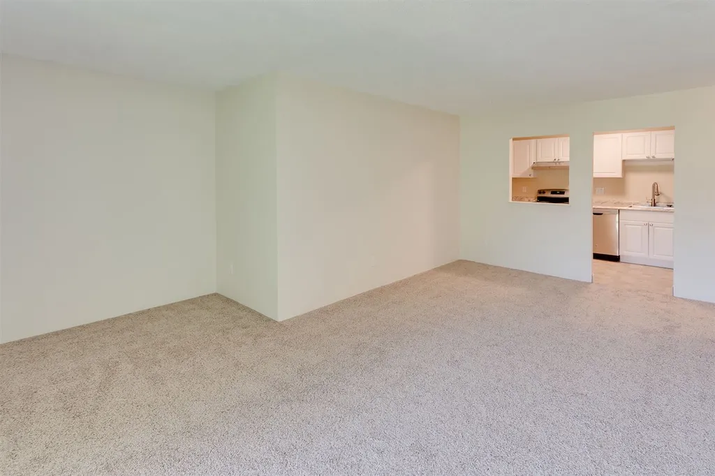 14 Strawberry Bank Road Nashua NH 03062